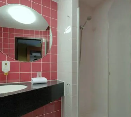 Hotel Duesseldorf-airport 3*